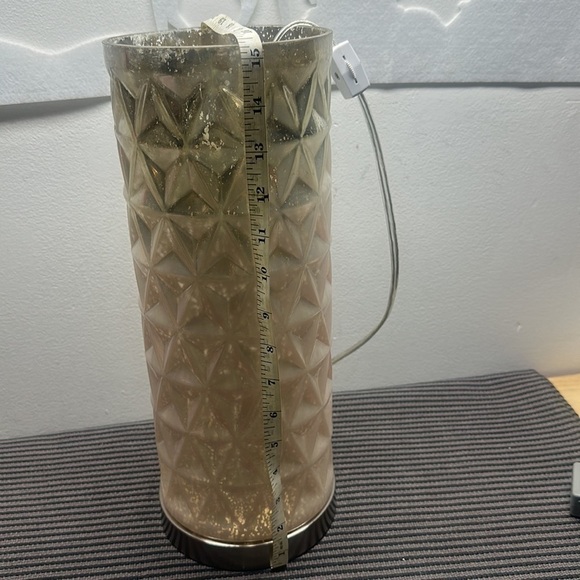 Beautiful lamp - Picture 3 of 7